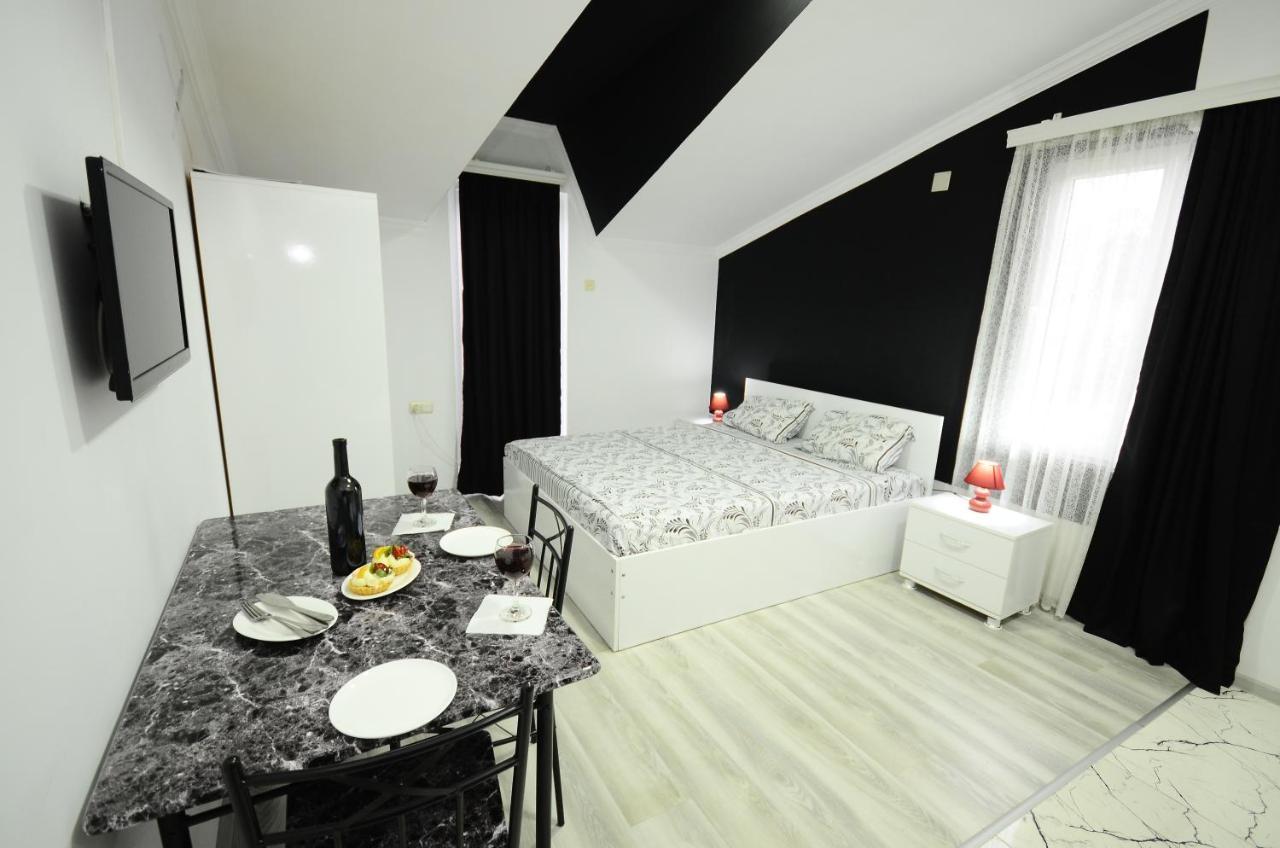 Aparthotel My Home Батуми Екстериор снимка