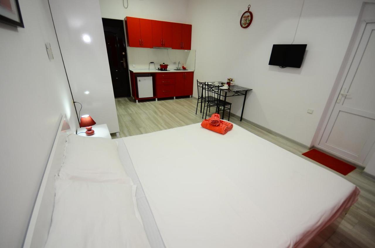 Aparthotel My Home Батуми Екстериор снимка