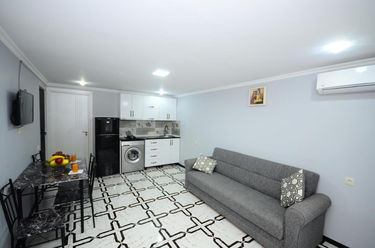 Aparthotel My Home Батуми Екстериор снимка