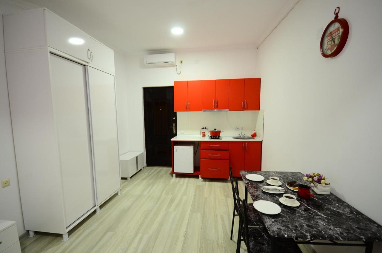 Aparthotel My Home Батуми Екстериор снимка