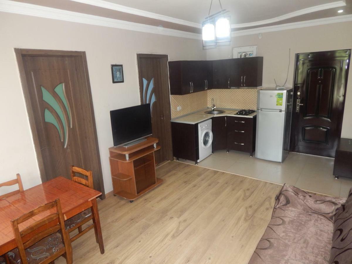 Aparthotel My Home Батуми Екстериор снимка