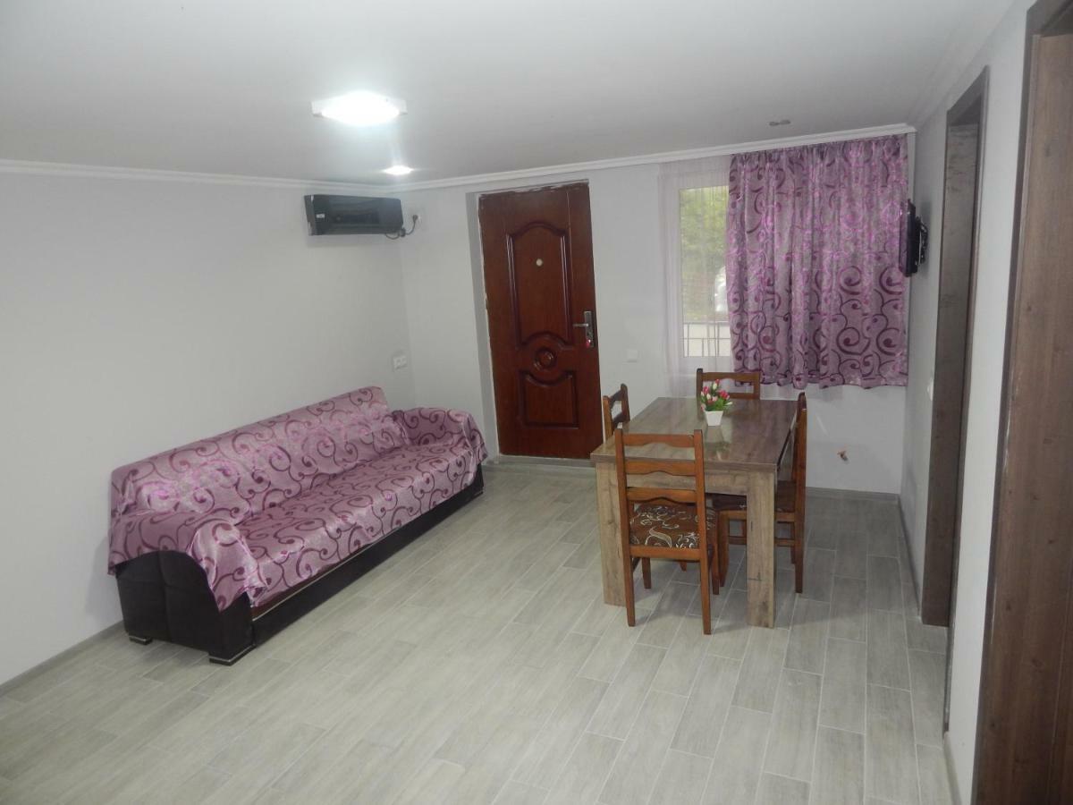 Aparthotel My Home Батуми Екстериор снимка