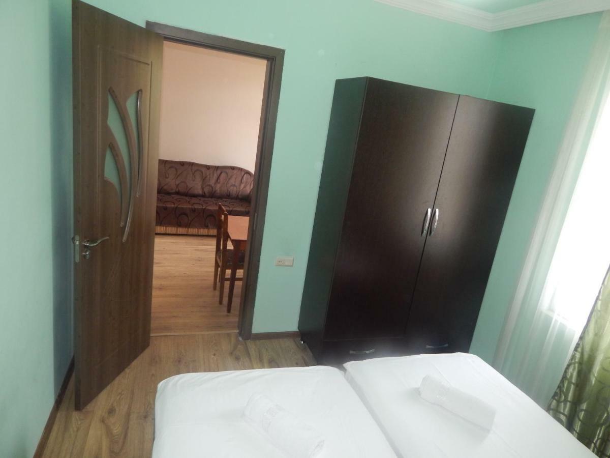 Aparthotel My Home Батуми Екстериор снимка